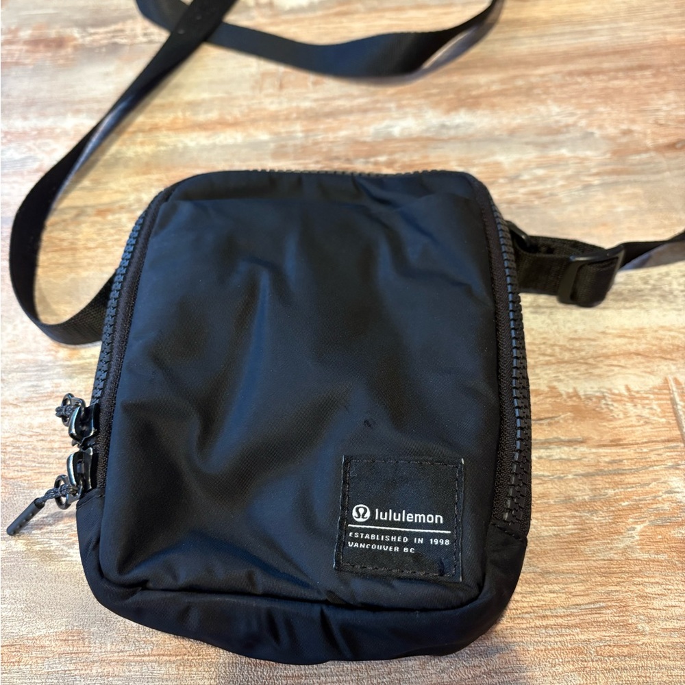 lululemon athletica Black Belt Bag